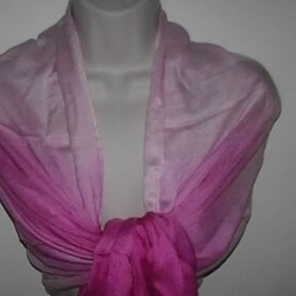 Vintage umbre pink scarf/wrap/cover-up with fringe